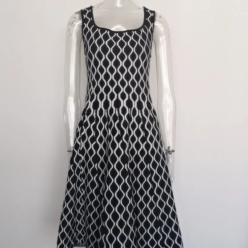 Geometry Knit High-Quality A-Line Dress