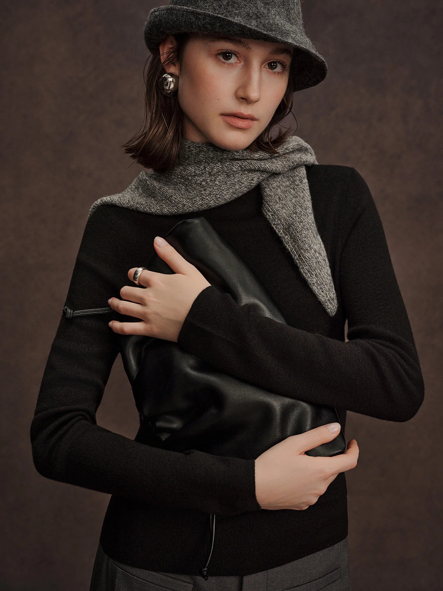 Seamless Half-High Collar Wool Pullover