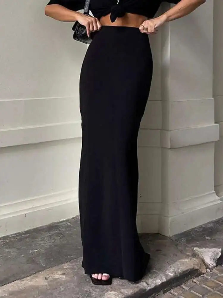 Black Seamless Straight Maxi Skirt
